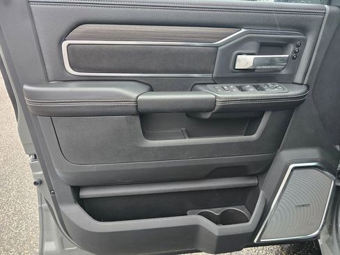 New 2026 RAM 2500 Laramie AWD/4WD image 38
