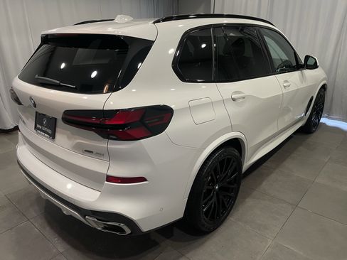 Certified 2024 BMW X5 xDrive40i w/ M Sport Package image 6