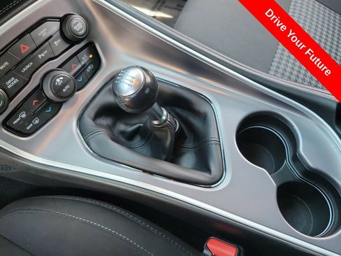 Used 2022 Dodge Challenger R/T Scat Pack RWD image 11