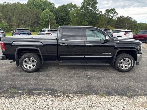 Used 2017 GMC Sierra 1500 SLT w/ SLT Preferred Package AWD/4WD image 4