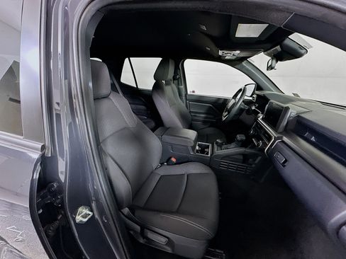 Used 2025 Toyota 4Runner SR5 image 30