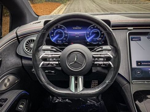 Used 2022 Mercedes-Benz EQS 450+ Sedan image 26