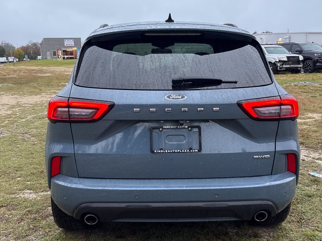 Certified 2023 Ford Escape ST-Line Elite AWD/4WD image 19