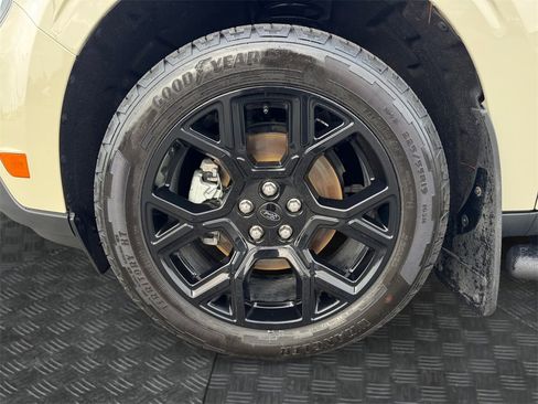 Used 2025 Ford Maverick Lariat w/ Black Appearance Package image 14