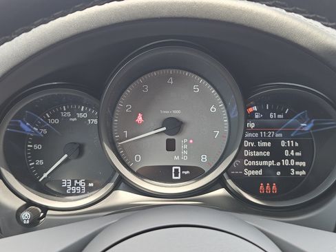 Certified 2023 Porsche Macan S AWD/4WD image 16