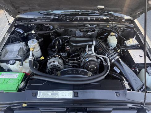 Used 2003 Chevrolet S10 Pickup LS w/ Convenience Package RWD image 22