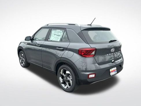 New 2026 Hyundai Venue SEL FWD image 3