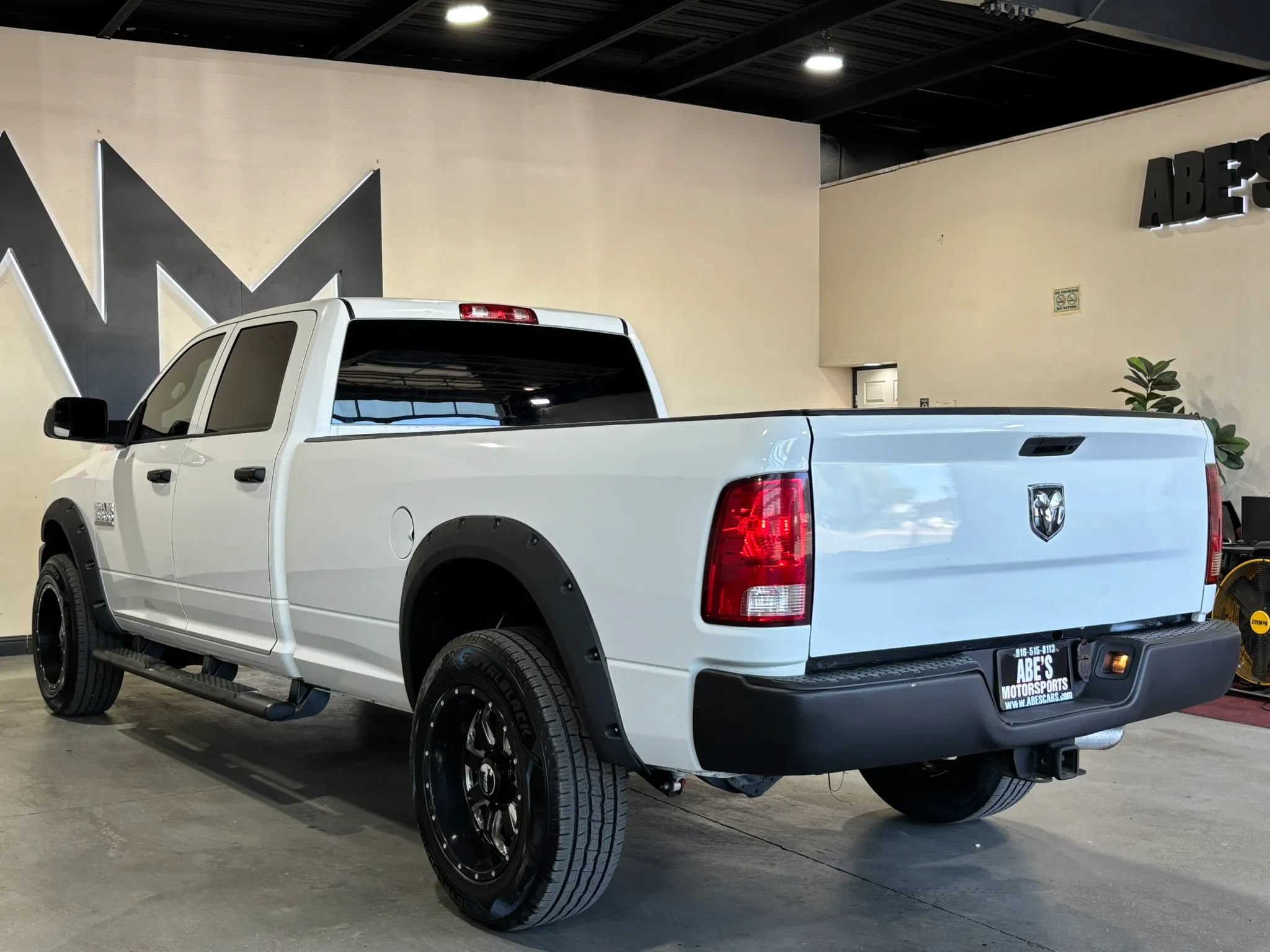 Used 2015 RAM 3500 Tradesman RWD image 6