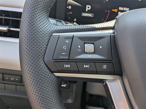 New 2025 Mitsubishi Outlander SEL image 17