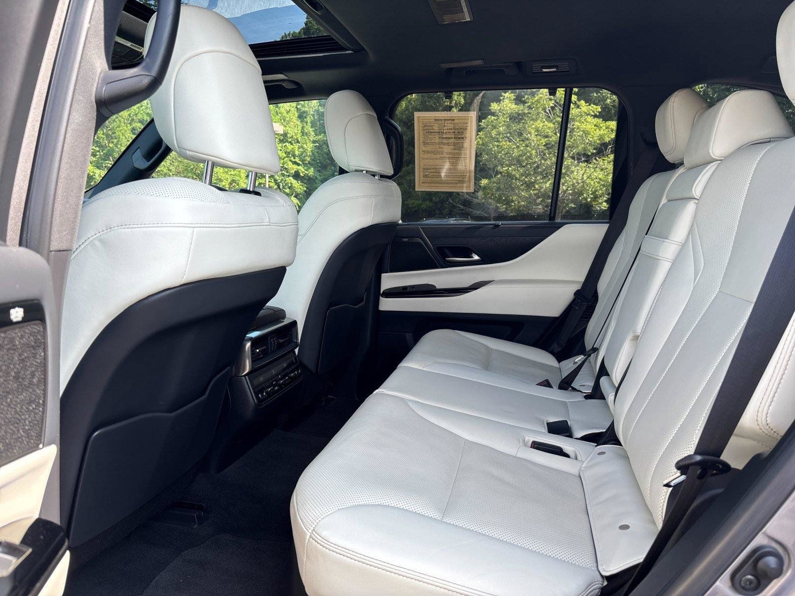 Used 2023 Lexus LX 600 4WD w/ Appearance Package image 33