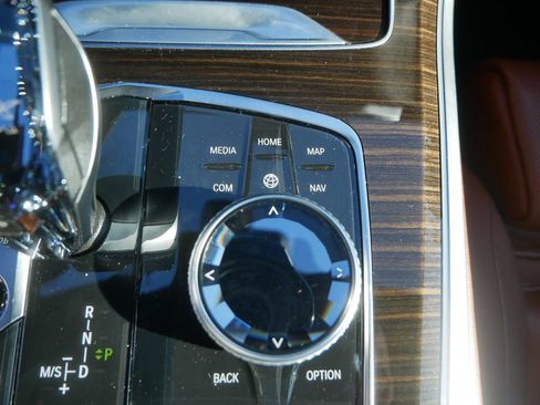 Used 2019 BMW X5 xDrive40i w/ M Sport Package image 29