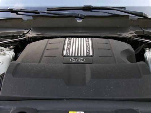 Used 2017 Land Rover Range Rover Sport HSE image 31