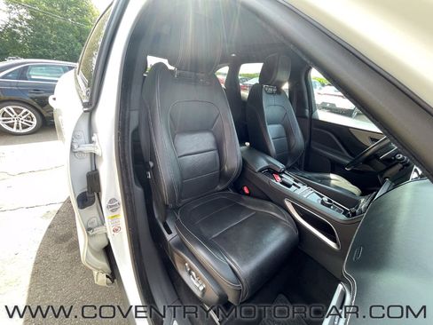 Used 2019 Jaguar F-PACE S image 31