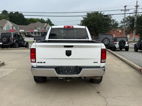 Used 2019 RAM 1500 Classic SLT AWD/4WD image 7