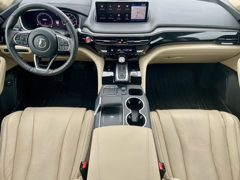 Used 2024 Acura MDX SH-AWD w/ Advance Package image 16