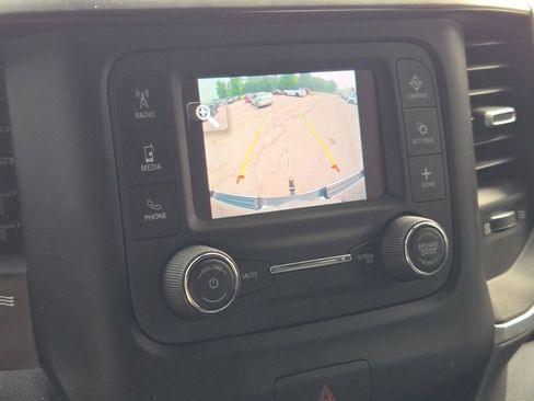 Used 2022 RAM 1500 Big Horn AWD/4WD image 33