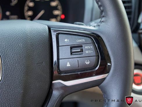 Used 2025 Honda Odyssey EX-L image 28