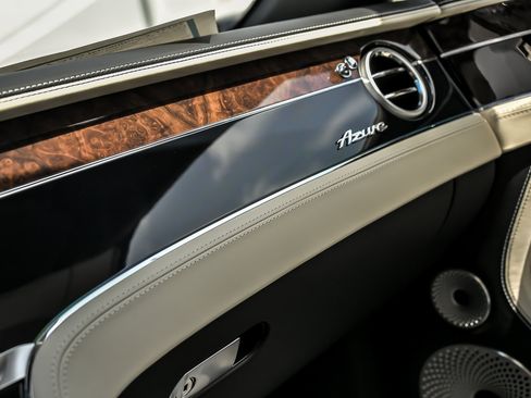 New 2026 Bentley Continental GTC AWD/4WD image 42