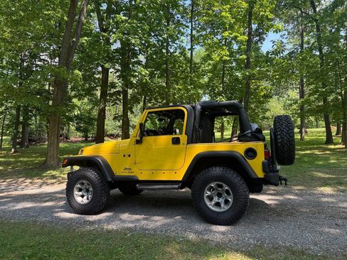 Used 2003 Jeep Wrangler X AWD/4WD image 16