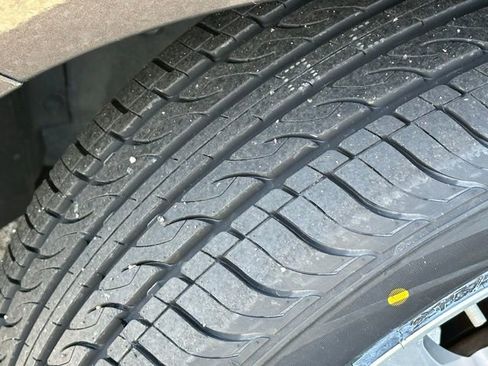 Used 2018 Toyota Camry LE w/ Convenience Package image 10