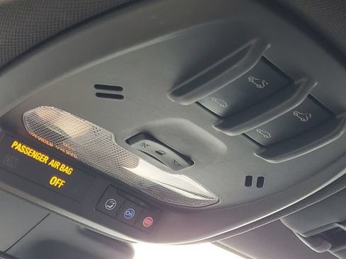 Used 2024 Chevrolet Trax RS w/ Sunroof Package FWD image 25