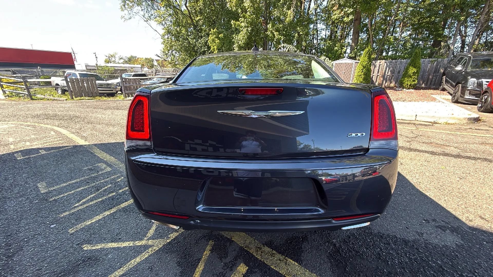 Used 2019 Chrysler 300 Touring w/ Sport Appearance Package RWD image 5