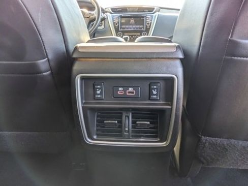 Used 2023 Nissan Murano SL image 44