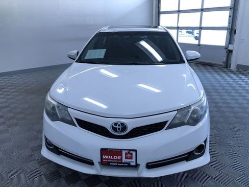 Used 2013 Toyota Camry SE image 16