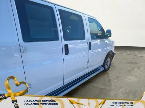 Used 2024 Chevrolet Express 2500 w/ Driver Convenience Package image 9