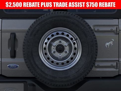 New 2025 Ford Bronco 4-Door image 24