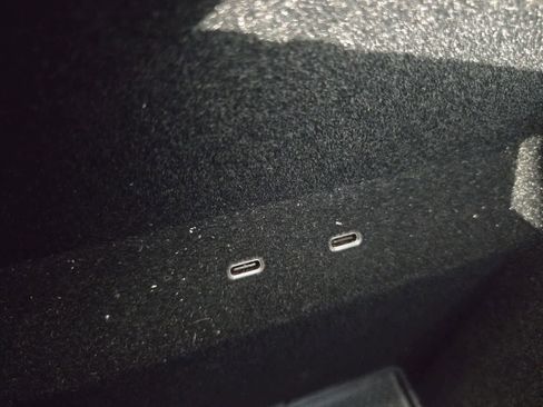 Used 2023 Rivian R1S Adventure AWD/4WD image 29