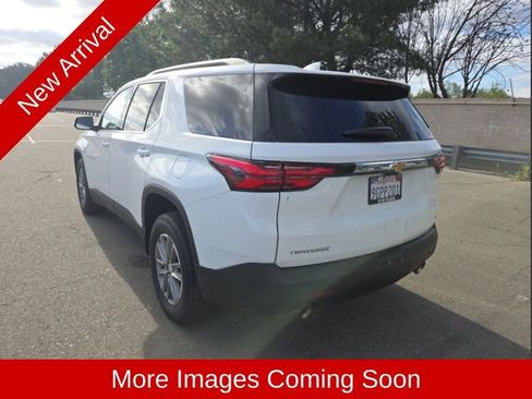 Used 2023 Chevrolet Traverse LT FWD image 5