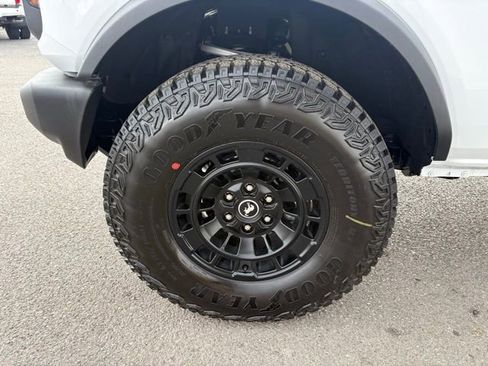 New 2026 Ford Bronco 2-Door AWD/4WD image 13