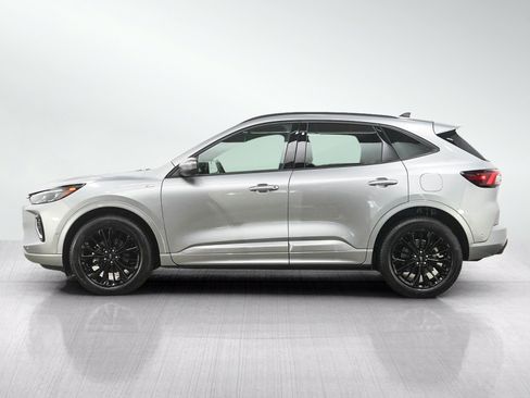 Used 2023 Ford Escape ST-Line Elite w/ Premium Technology Package AWD/4WD image 2