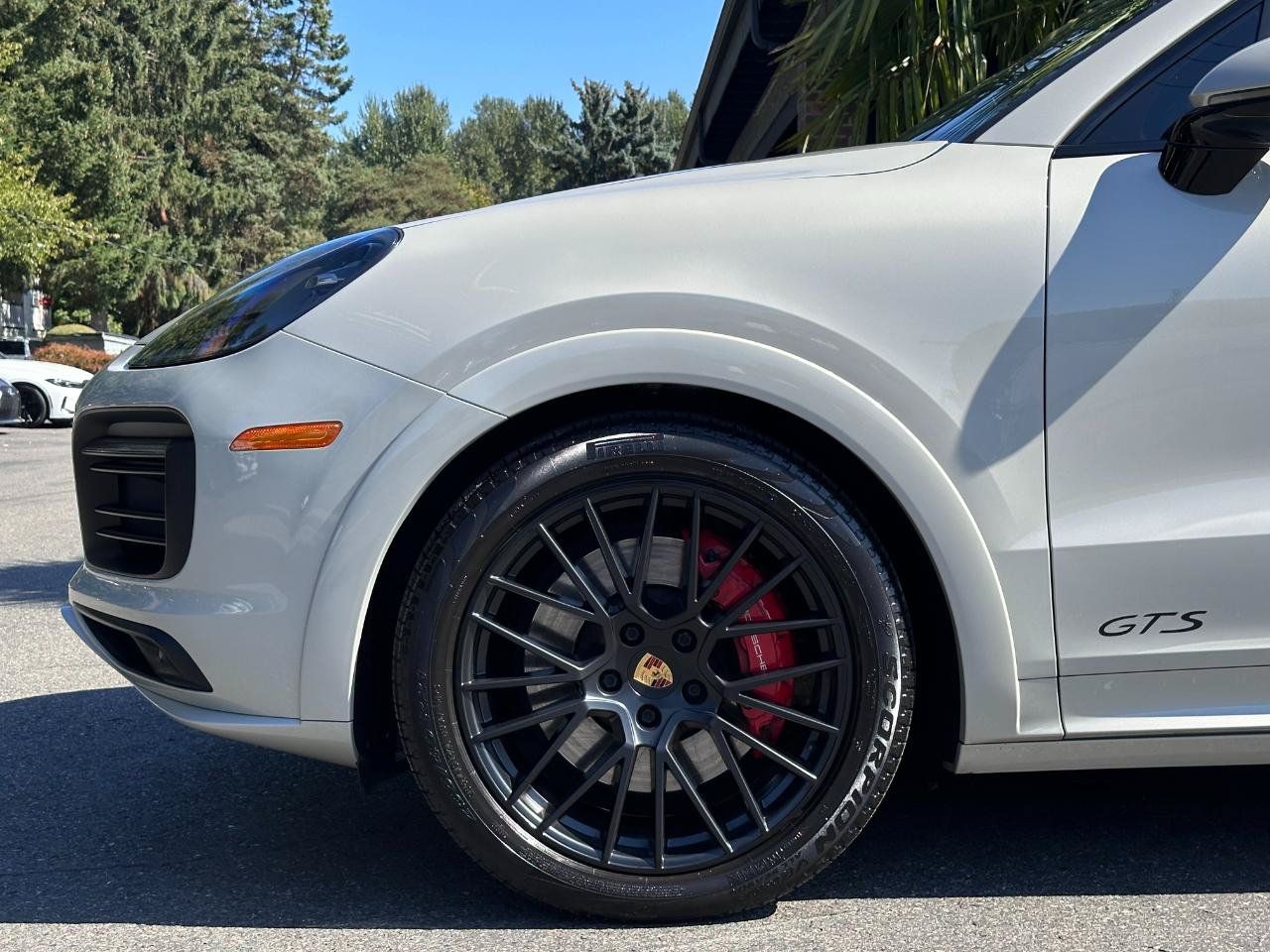 Used 2021 Porsche Cayenne GTS AWD/4WD image 23