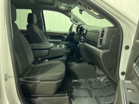 Certified 2024 Chevrolet Silverado 1500 LT AWD/4WD image 9