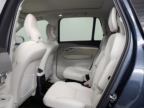 New 2025 Volvo XC90 T8 Plus w/ Protection Package Premier image 30