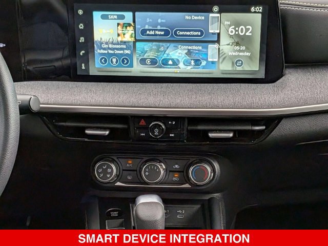 Certified 2025 Nissan Kicks SV AWD/4WD image 30