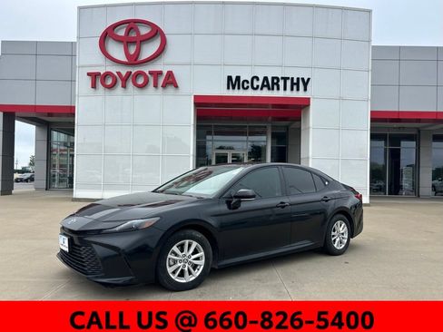 Used 2025 Toyota Camry LE FWD image 1
