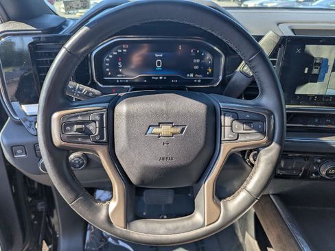 Used 2024 Chevrolet Silverado 2500 High Country w/ Technology Package AWD/4WD image 18