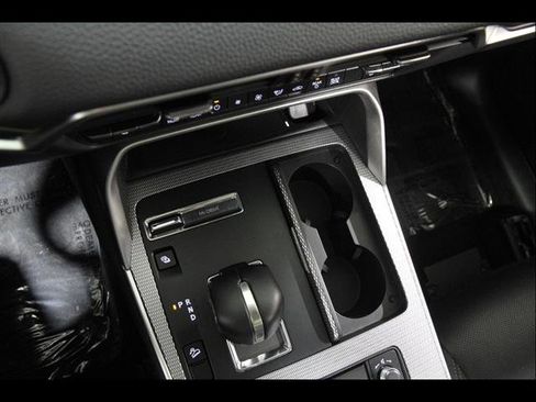 Certified 2024 MAZDA CX-90 Plug-In Hybrid w/ Premium Pkg AWD/4WD image 16