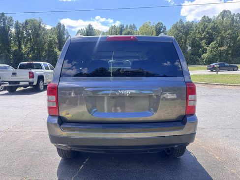 Used 2015 Jeep Patriot Sport AWD/4WD image 6