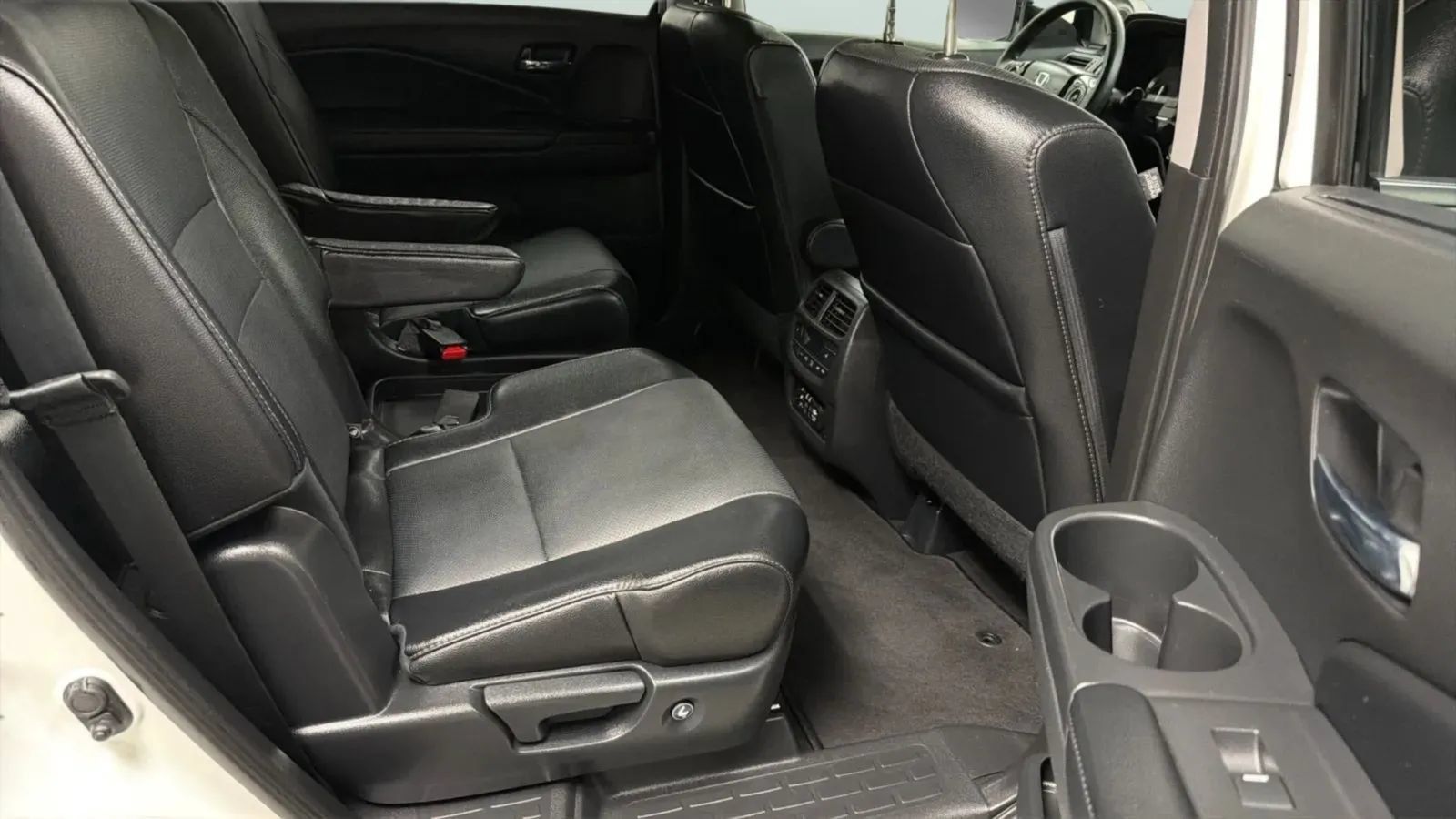 Used 2017 Honda Pilot Elite image 22