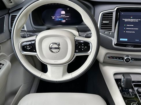 Used 2025 Volvo XC90 B6 Core w/ Protection Package Premier image 13