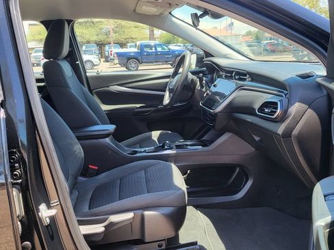 Used 2023 Chevrolet Bolt EUV LT w/ Driver Confidence Package FWD image 18