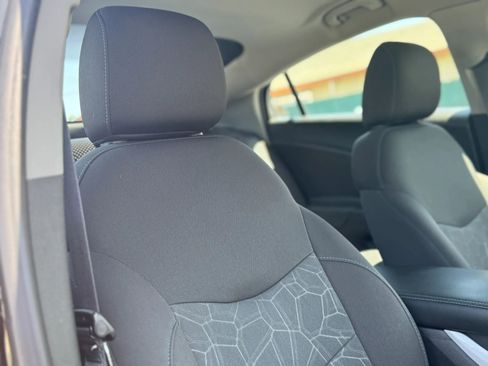 Used 2018 Chevrolet Volt LT image 15