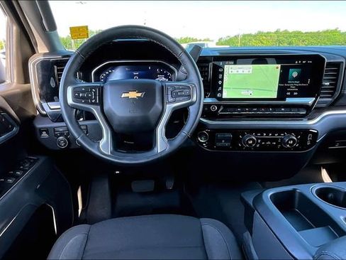 Used 2026 Chevrolet Silverado 1500 LT w/ All Star Edition Plus AWD/4WD image 9