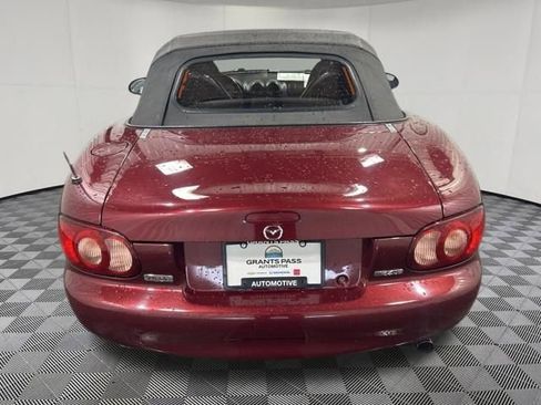 Used 2003 MAZDA MX-5 Miata image 4