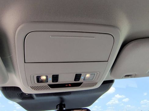 New 2026 Ford Explorer Active RWD image 20