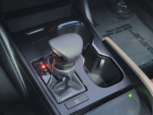 Certified 2025 Lexus ES 350 w/ Premium Package image 26